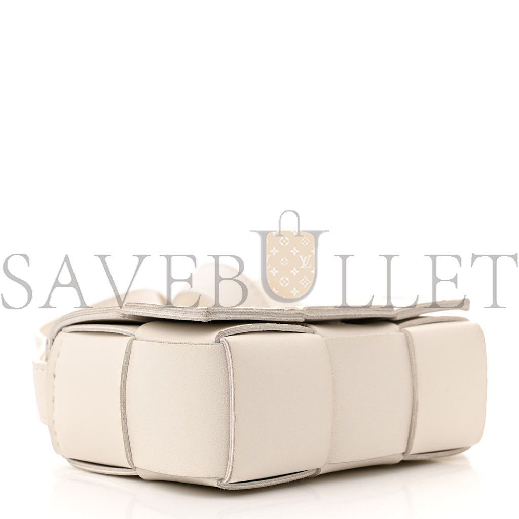 BOTTEGA VENETA LAMBSKIN MAXI INTRECCIATO EXTRA MINI CASSETTE CROSSBODY BAG WHITE (13*9*4cm)