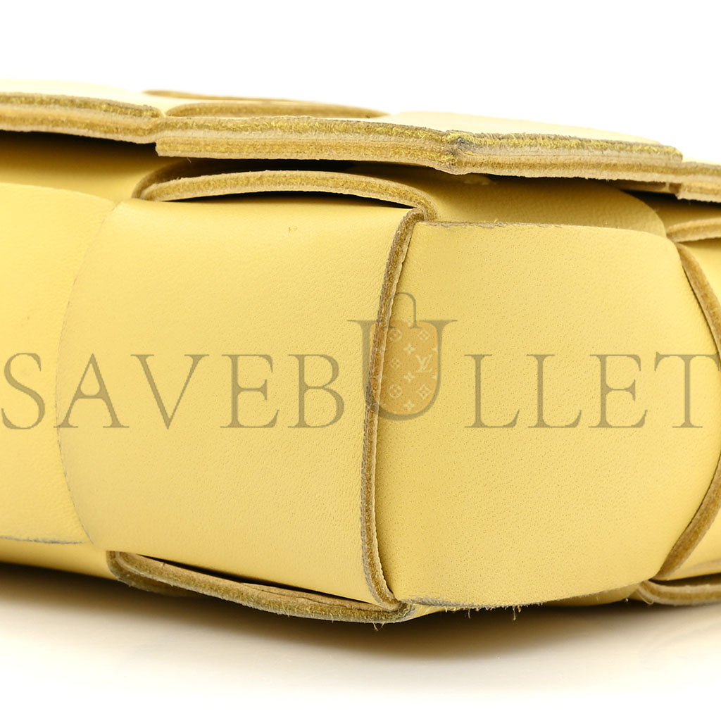 BOTTEGA VENETA NAPPA MAXI INTRECCIO THE BELT CASSETTE BAG BUTTER (18*11*5cm)