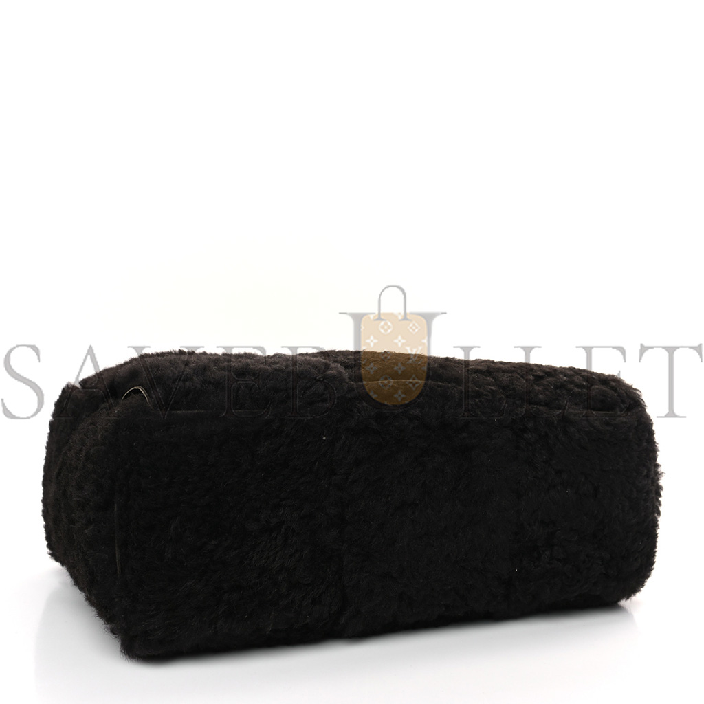 BOTTEGA VENETA SHEARLING INTRECCIATO ARCO TOTE FONDANT  (38*25*17cm)